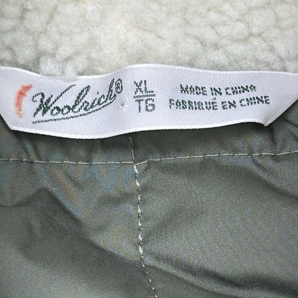 Woolrich Gray and White Plaid Vest - Picture 3 of 13